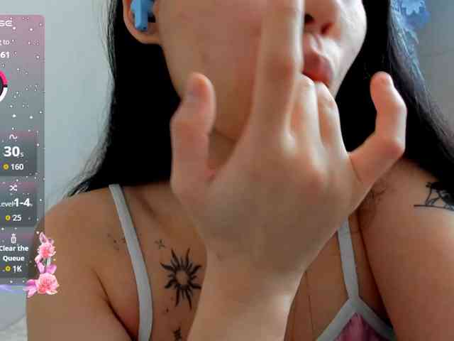 Sweetie_Yukio webcam