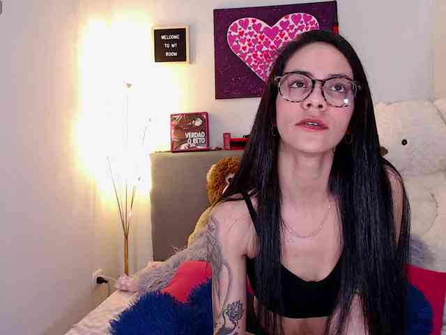 Ashley-amoret webcam
