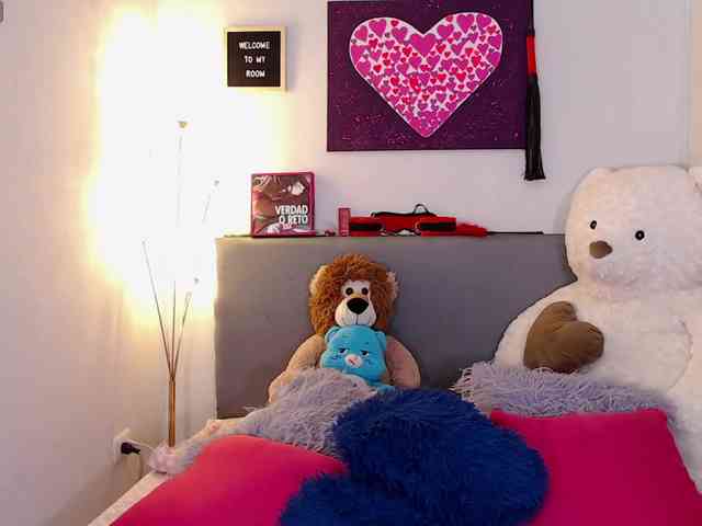 Ashley-amoret webcam