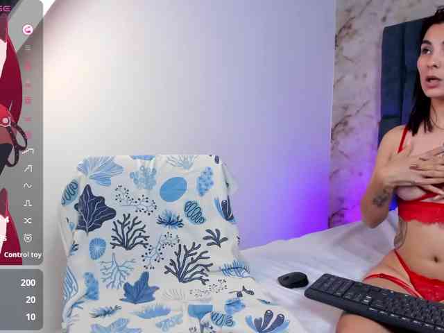 AliceJones webcam