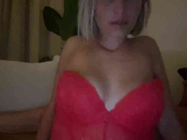 Maskedtemptation... Live Webcam on BongaCams