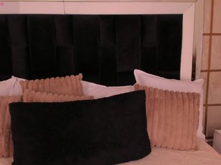 GretaVelvet Porn Show