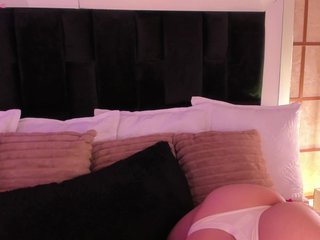 GretaVelvet Porn Show