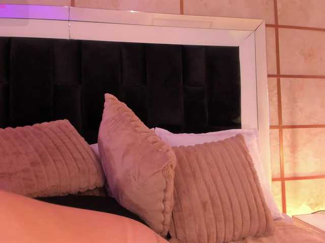 GretaVelvet's BongaCams show and profile