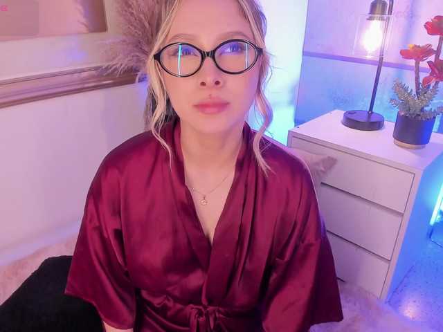 GretaVelvet's BongaCams show and profile