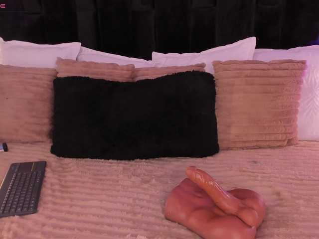 GretaVelvet's BongaCams show and profile