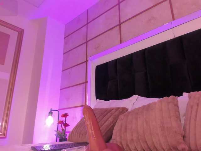 GretaVelvet's BongaCams show and profile