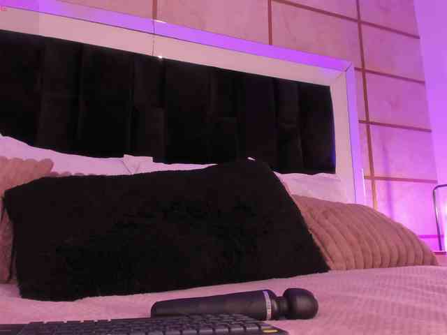 GretaVelvet Live Webcam on BongaCams