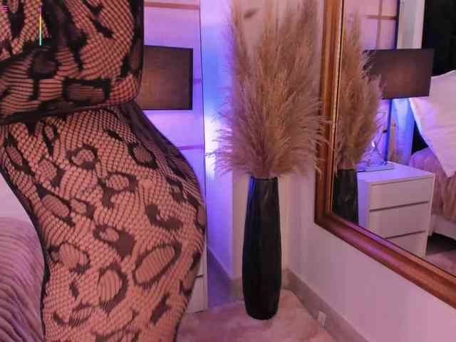 Live Sex Chat with GretaVelvet (@GretaVelvet)