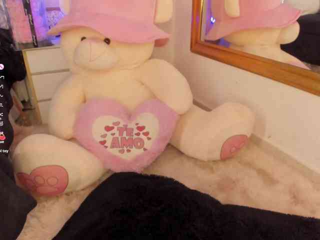 GretaVelvet webcam