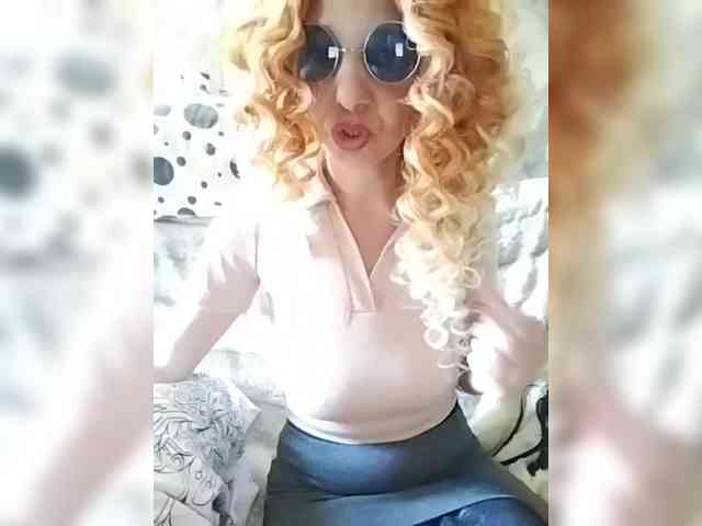 AsyaLorna webcam