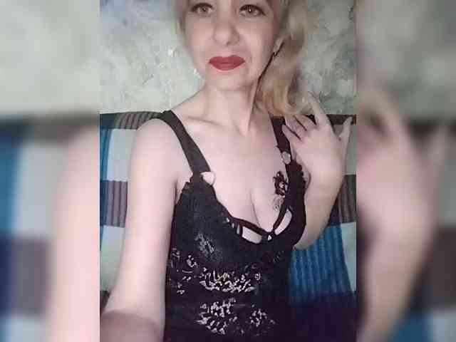 AsyaLorna webcam