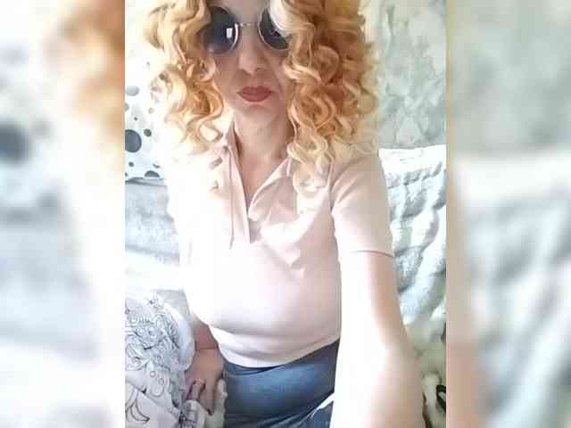 AsyaLorna webcam