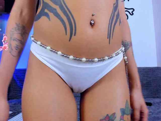 LeahLoo webcam