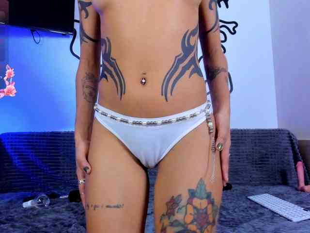 LeahLoo webcam