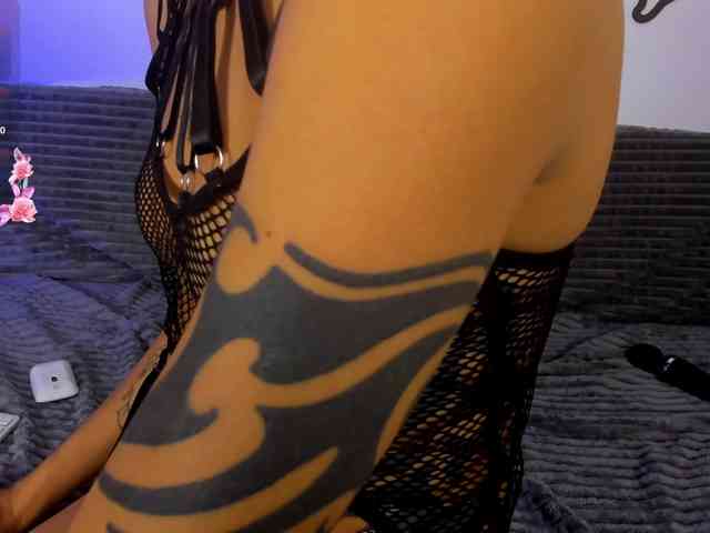 LeahLoo webcam
