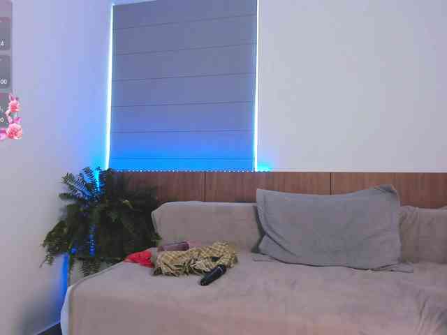 LeahLoo webcam
