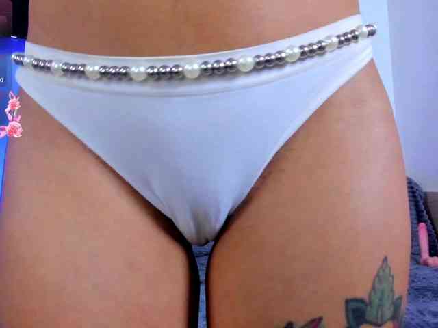 LeahLoo webcam