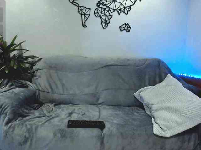 LeahLoo webcam