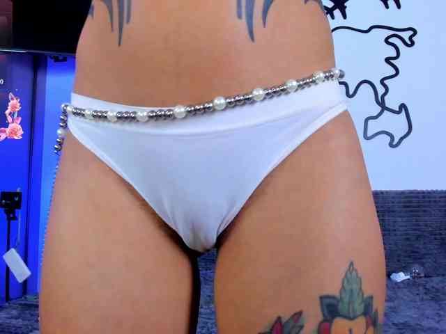 LeahLoo webcam