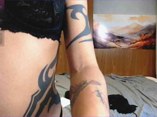 LeahLoo webcam