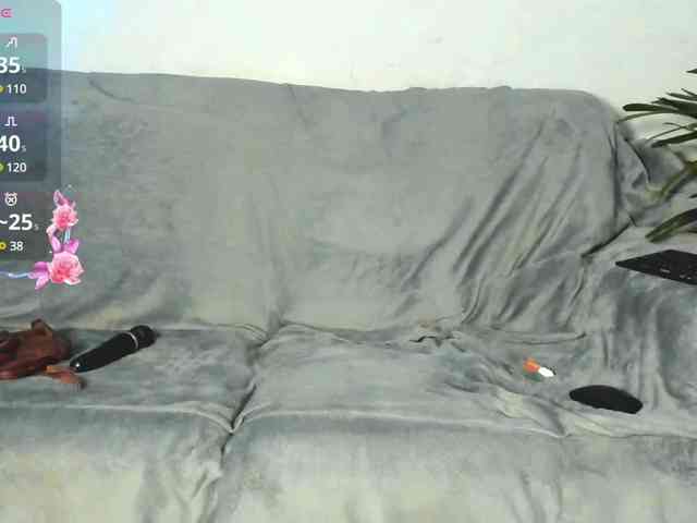 LeahLoo webcam