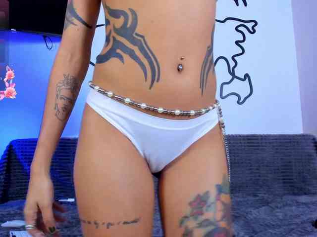 LeahLoo webcam