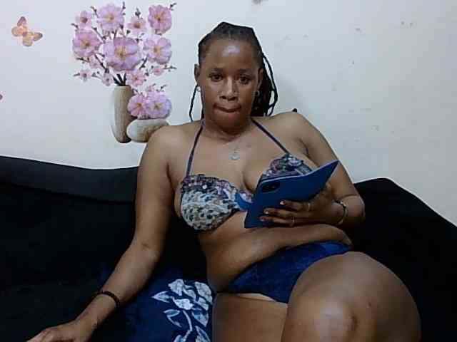 Hadasa29 webcam