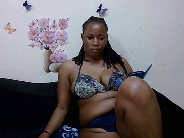 Hadasa29 webcam