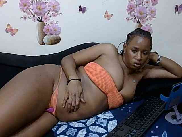 Hadasa29 webcam