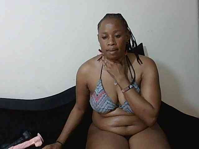 Hadasa29 webcam