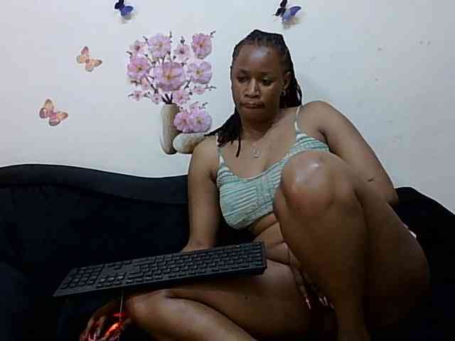 Hadasa29 webcam