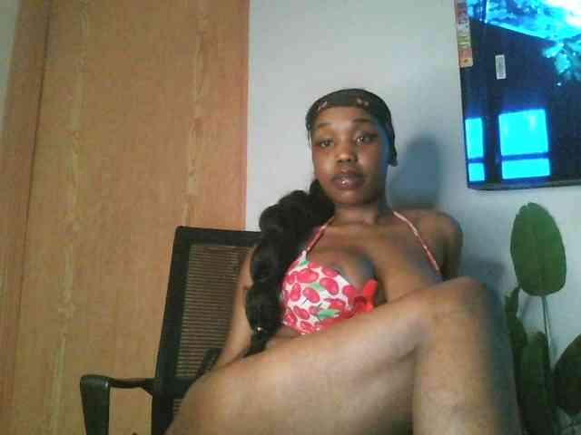 Sweetberry77 webcam