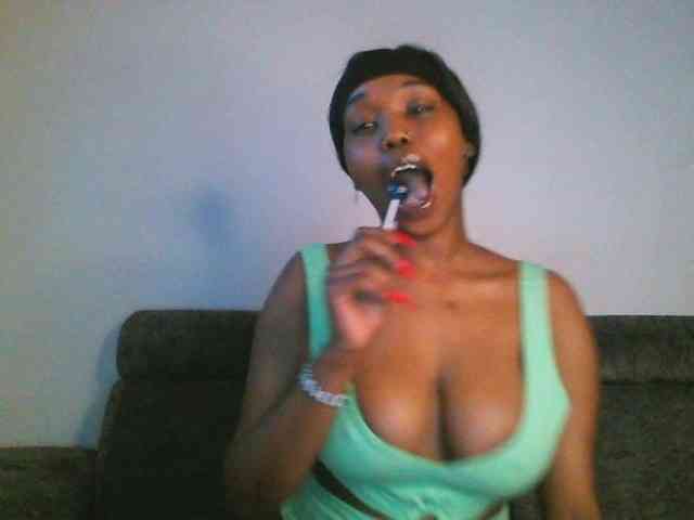 Sweetberry77 webcam