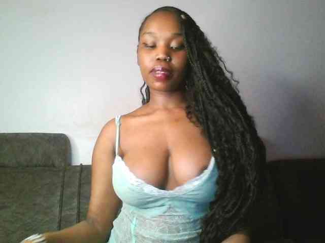 Sweetberry77 webcam