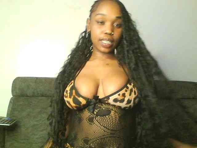 Sweetberry77 webcam