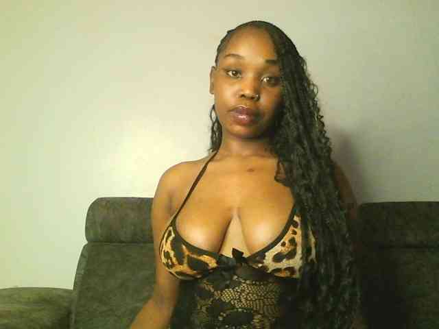 Sweetberry77 webcam