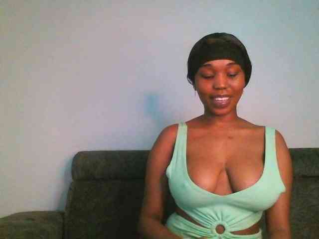 Sweetberry77 webcam