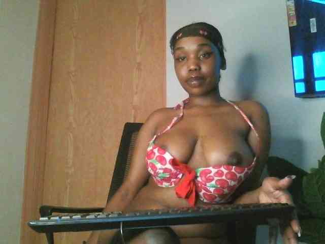 Sweetberry77 webcam