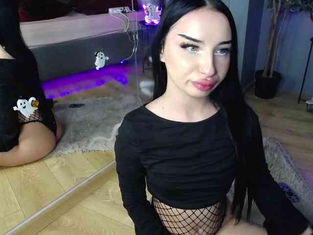 ScarlettJakobs webcam