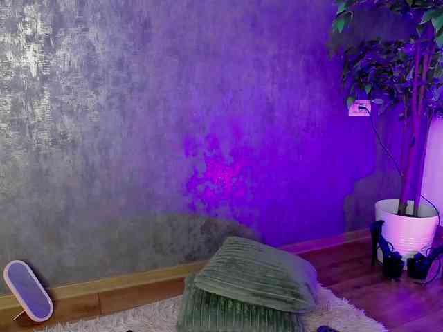 ScarlettJakobs webcam