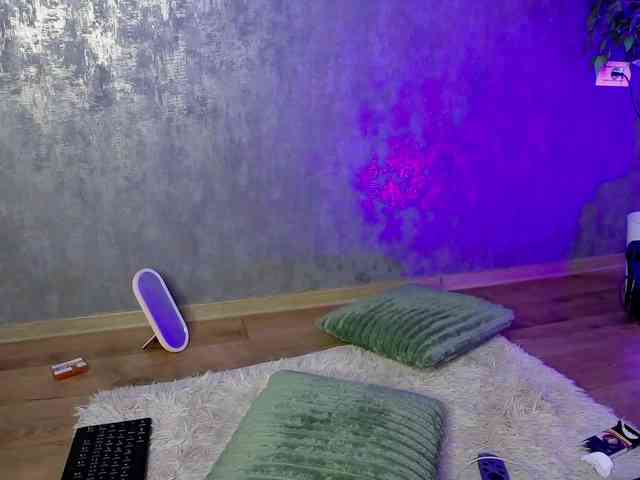 ScarlettJakobs webcam