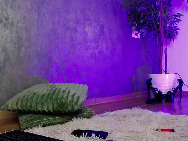 ScarlettJakobs webcam