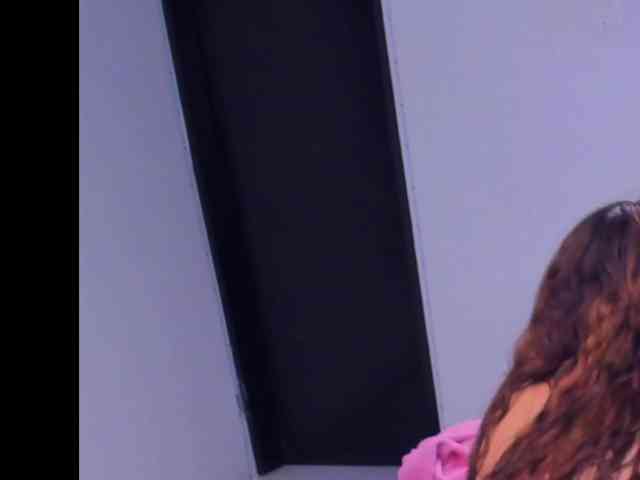 Mia--foxed webcam