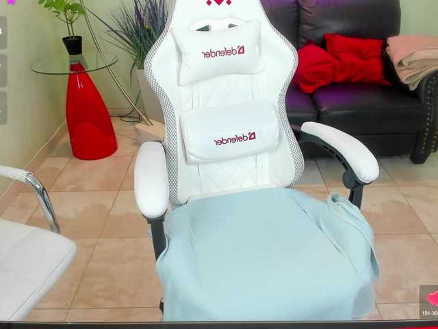 KarolinRid's BongaCams show and profile