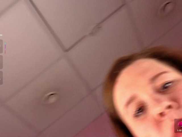 KarolinRid's BongaCams show and profile