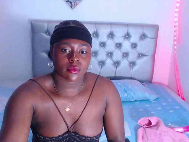 bigass-ebony webcam