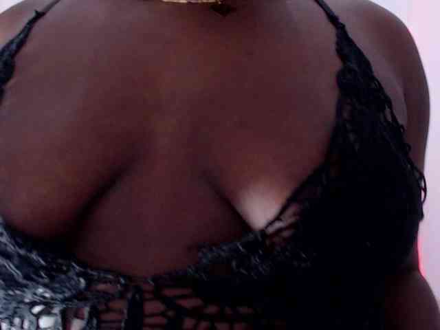 bigass-ebony webcam