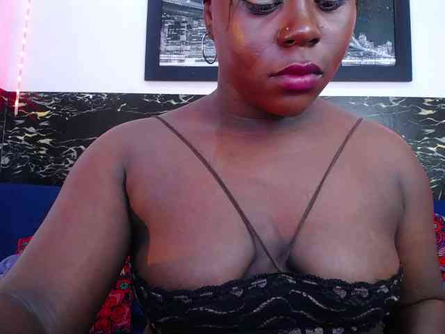 bigass-ebony webcam