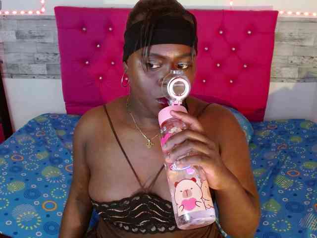bigass-ebony webcam